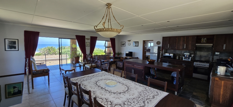 4 Bedroom Property for Sale in Marshstrand Eastern Cape
